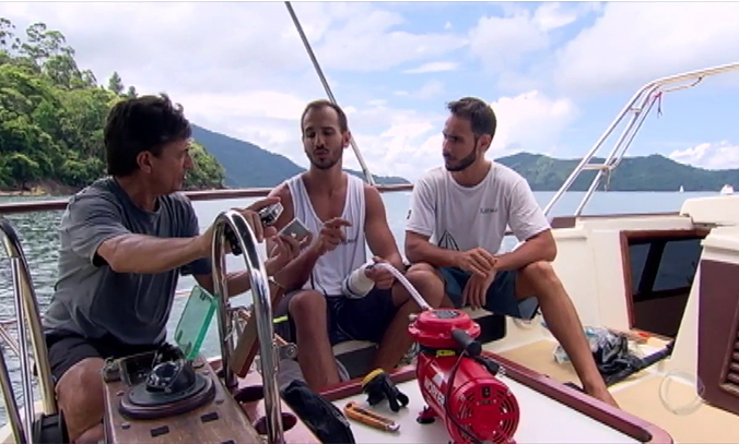 Irmos encaram aventura num barco veleiro para realizar sonho de famlia