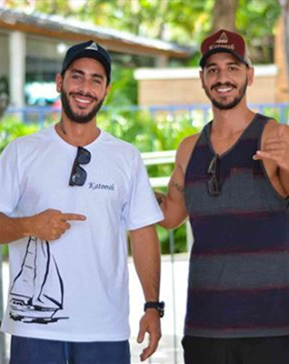 Sonhando com volta ao mundo, irmos se aventuram na Refeno