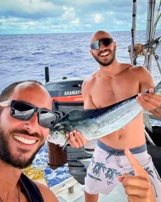 Irmos Katoosh, de Ubatuba, revelam planos para volta ao mundo de avio; confira entrevista